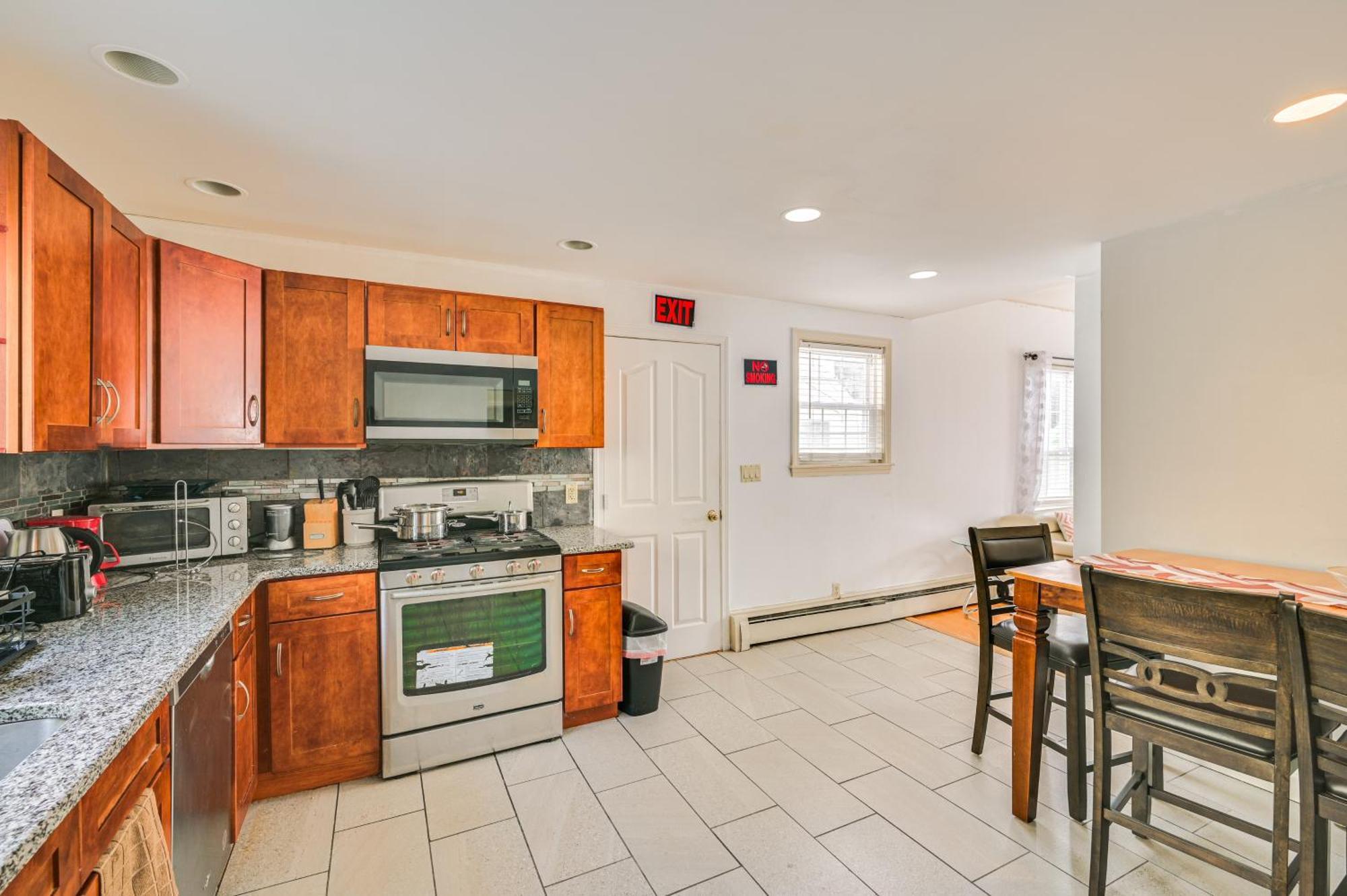 9 Mi To Dtwn Boston Cozy Malden Apartment Ngoại thất bức ảnh